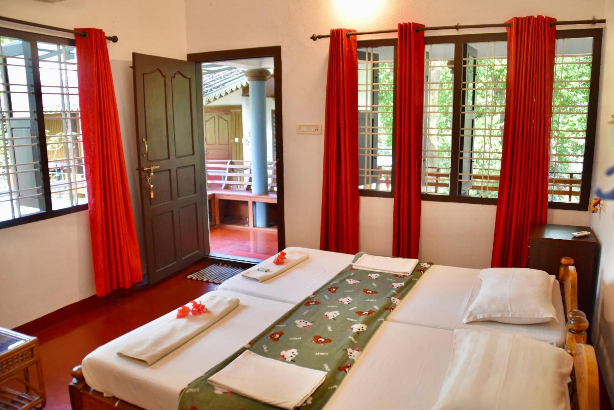 Marari Beach Villas Марарикулам Экстерьер фото
