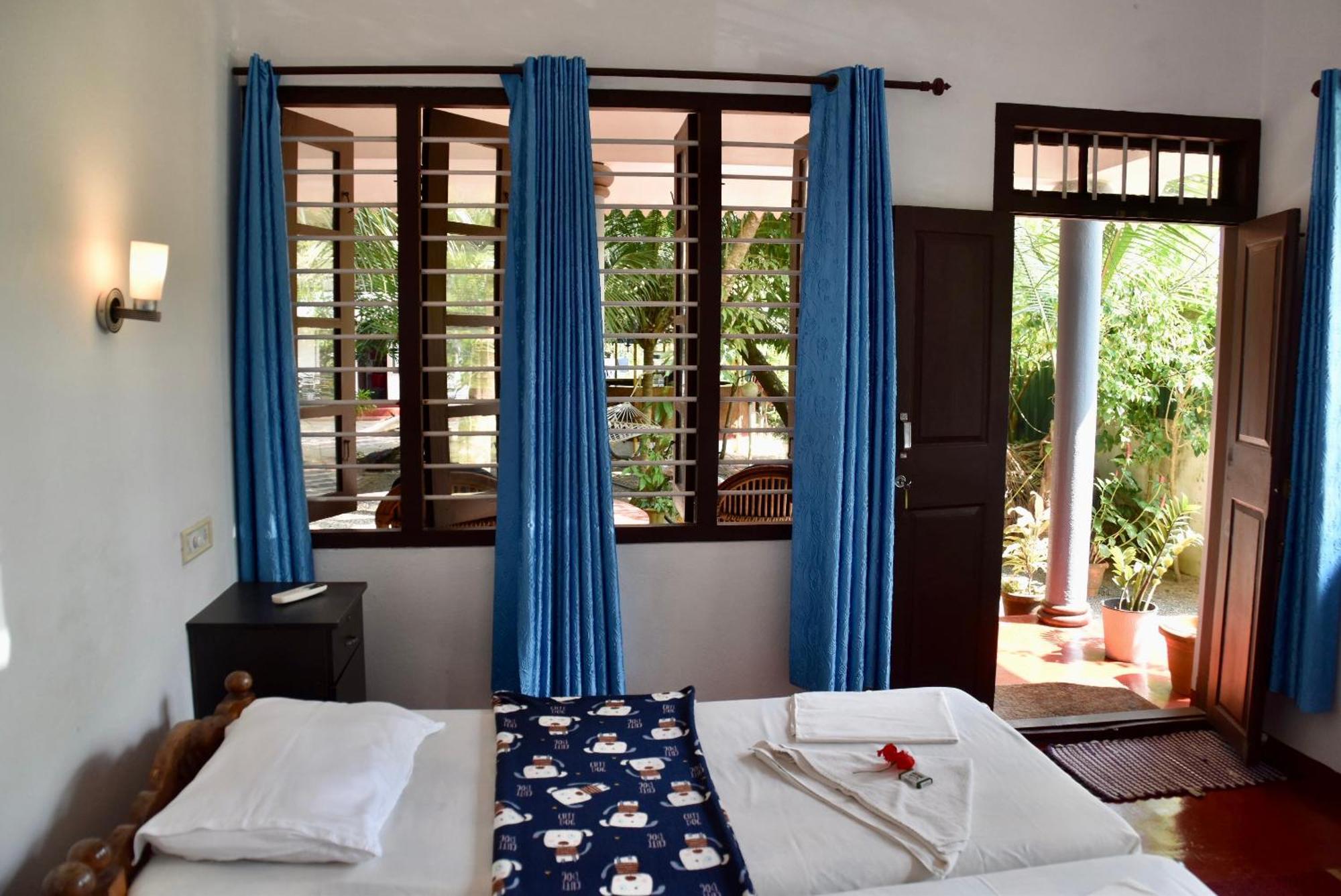 Marari Beach Villas Марарикулам Экстерьер фото